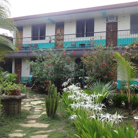 Harvest House Nicaragua Hotel Leon Exterior photo