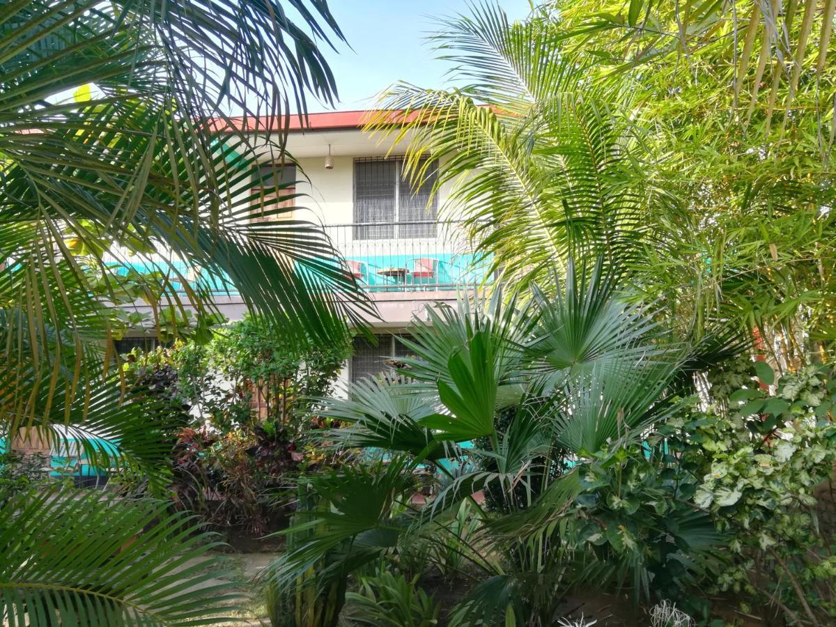 Harvest House Nicaragua Hotel Leon Exterior photo